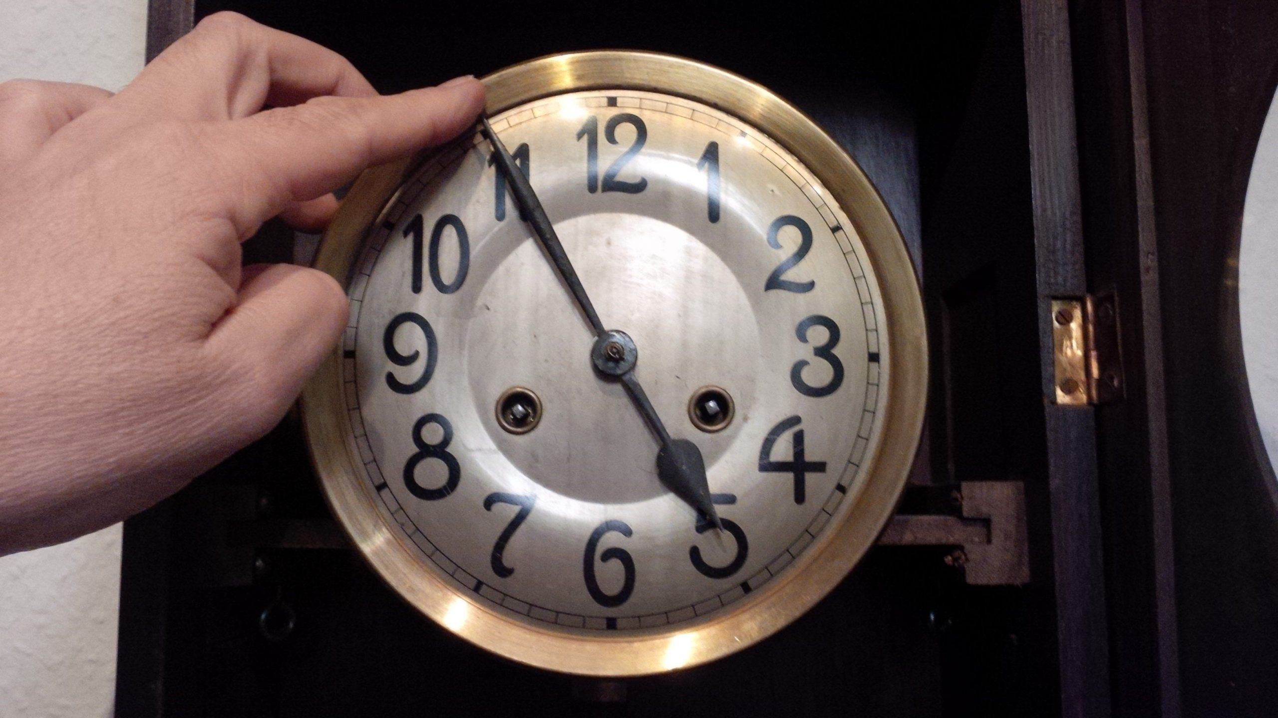 Wanduhren Pendeluhr Einstellen Gong Pendeluhr Aufziehen Wanduhr